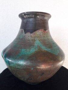 Raku 12 von Bärbel Roth