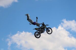 Straight to the sky 1 von Guillaume Schublin