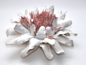 Floating bloom von Esther Link