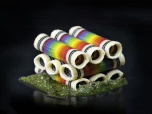 Regenbogenrigatoni auf grünem Pesto von Urs Bratschi